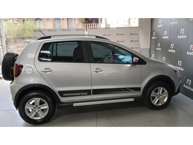 VOLKSWAGEN CROSSFOX 1.6 MI 8V FLEX 4P MANUAL
