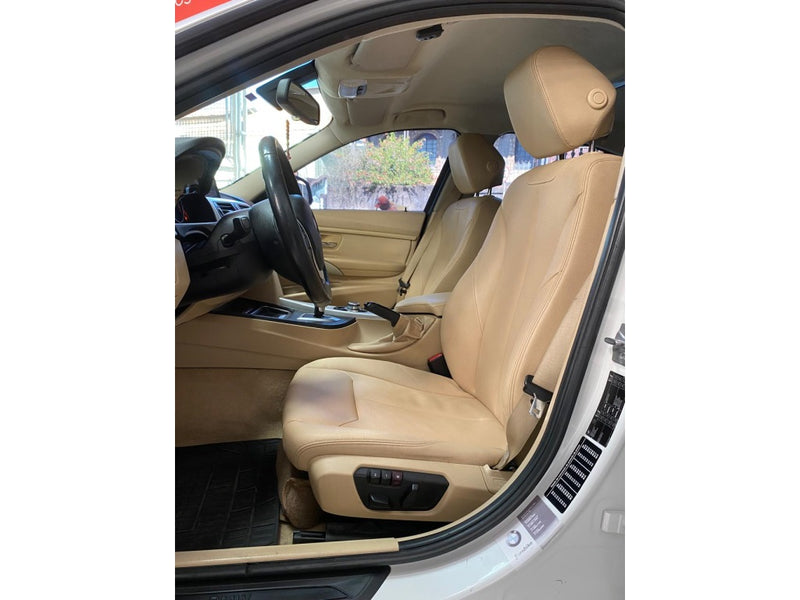 BMW 320i 2.0 16V TURBO GASOLINA 4P AUTOMÁTICO 2013/2014 Branco