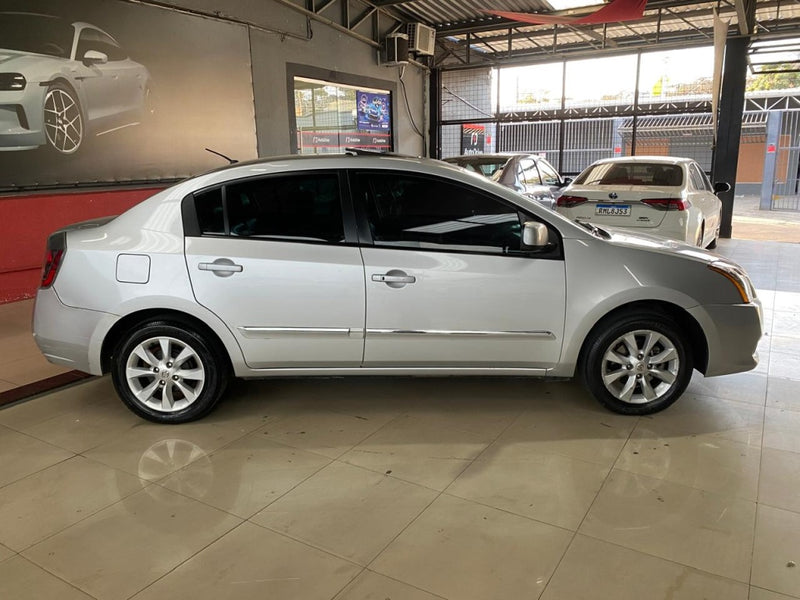NISSAN SENTRA 2.0 SL 16V FLEX 4P AUTOMÁTICO 2012/2013 Prata
