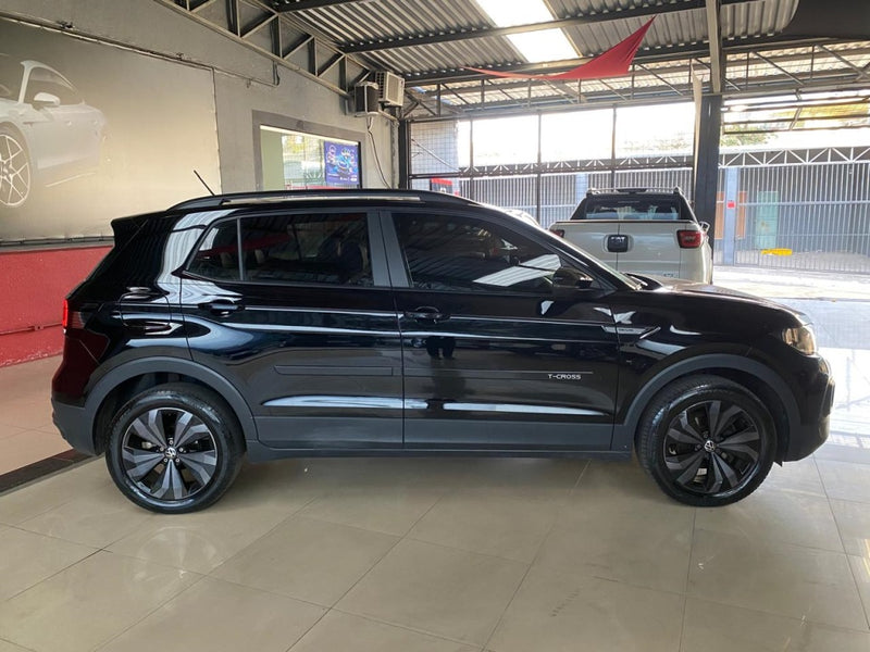 VOLKSWAGEN T-CROSS 1.0 200 TSI TOTAL FLEX THE TOWN AUTOMÁTICO 2023/2024 Preto
