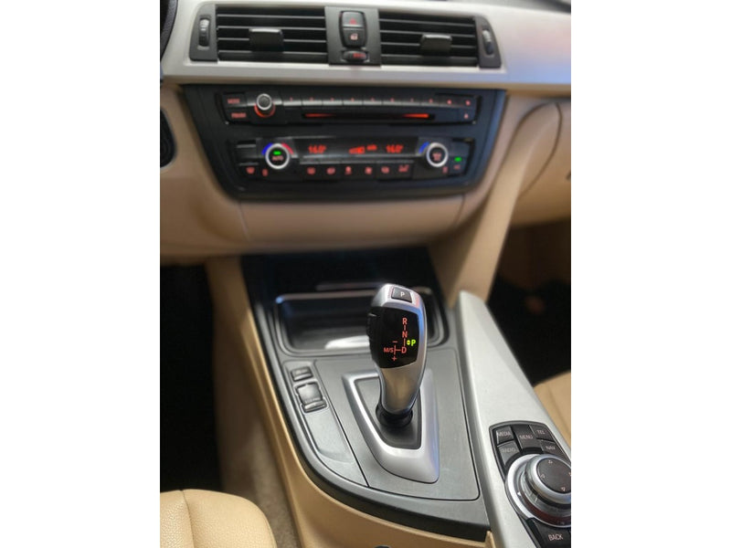 BMW 320i 2.0 16V TURBO GASOLINA 4P AUTOMÁTICO 2013/2014 Branco