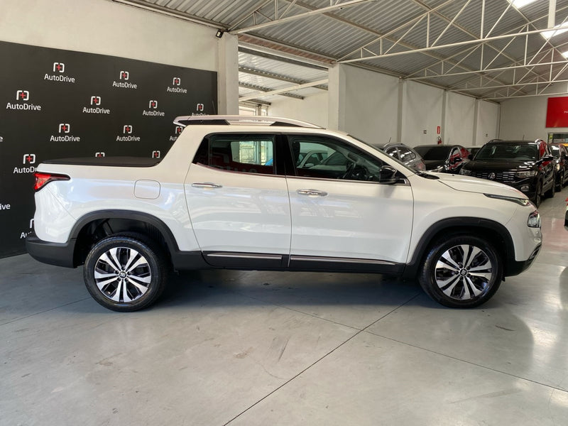 FIAT TORO 2.0 16V TURBO DIESEL VOLCANO 4WD AT9 2023/2024 Branco