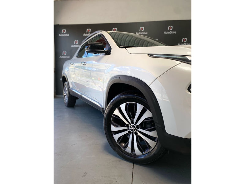 FIAT TORO 2.0 16V TURBO DIESEL VOLCANO 4WD AT9 2023/2024 Branco