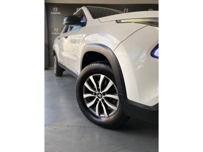 FIAT TORO 1.8 16V EVO FLEX FREEDOM AT6 2017/2018 Branco