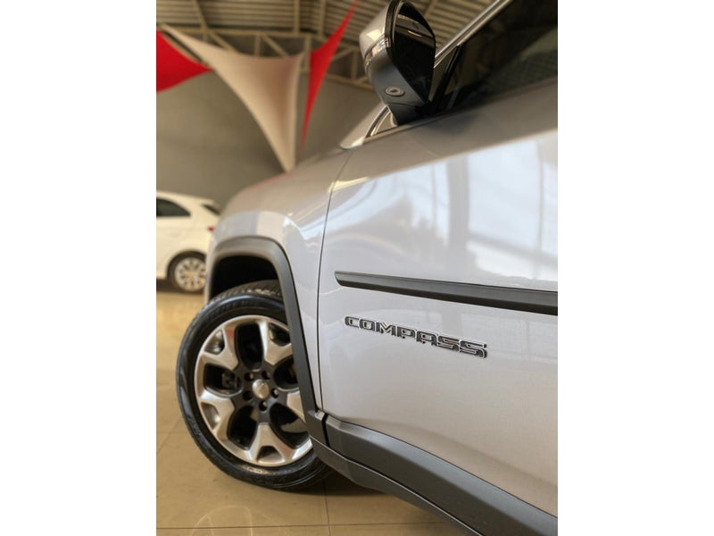 JEEP COMPASS 2.0 16V FLEX LONGITUDE AUTOMÁTICO 2019 Prata