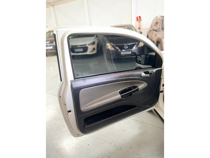 VOLKSWAGEN SAVEIRO 1.6 CROSS CD 16V FLEX 2P MANUAL 2017/2018 Branco