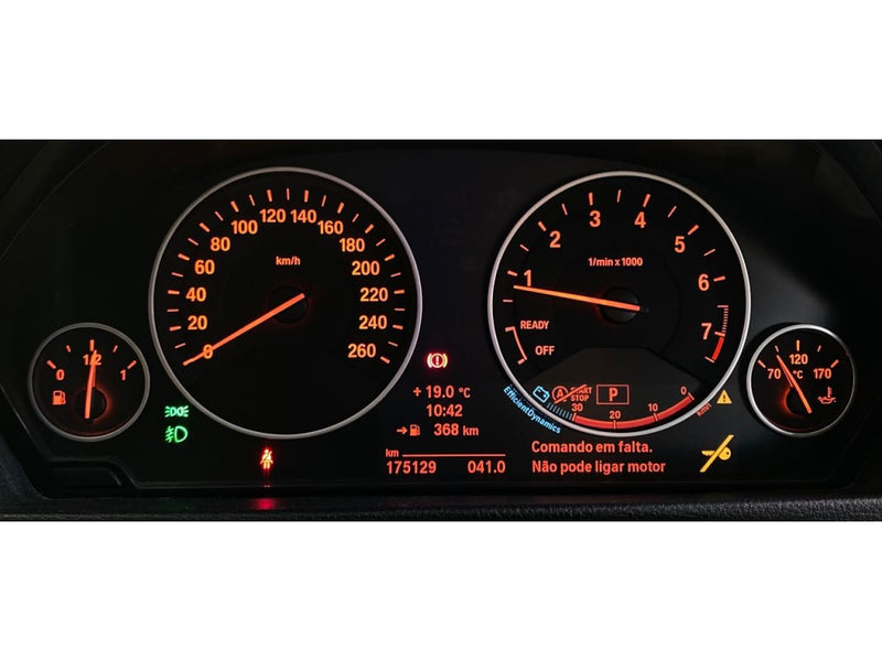 BMW 320i 2.0 16V TURBO GASOLINA 4P AUTOMÁTICO 2013/2014 Branco