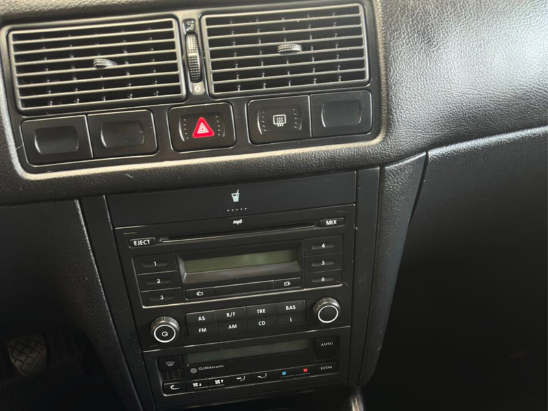 VOLKSWAGEN GOLF 16. MI 8V FLEX 4P MANUAL  2009/2010