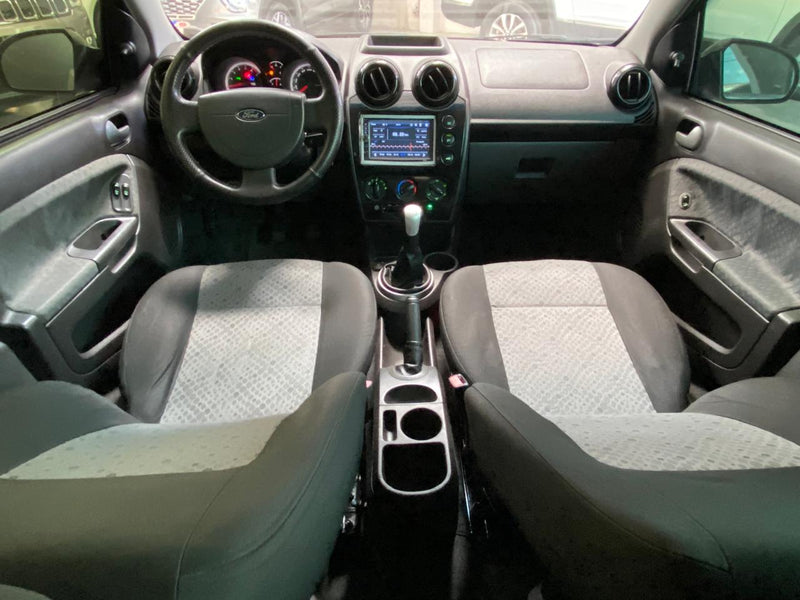FORD FIESTA 1.6 MPI CLASS HATCH 8V FLEX 4P MANUAL