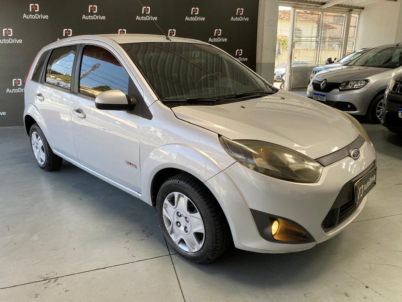 FORD FIESTA 1.6 MPI CLASS HATCH 8V FLEX 4P MANUAL