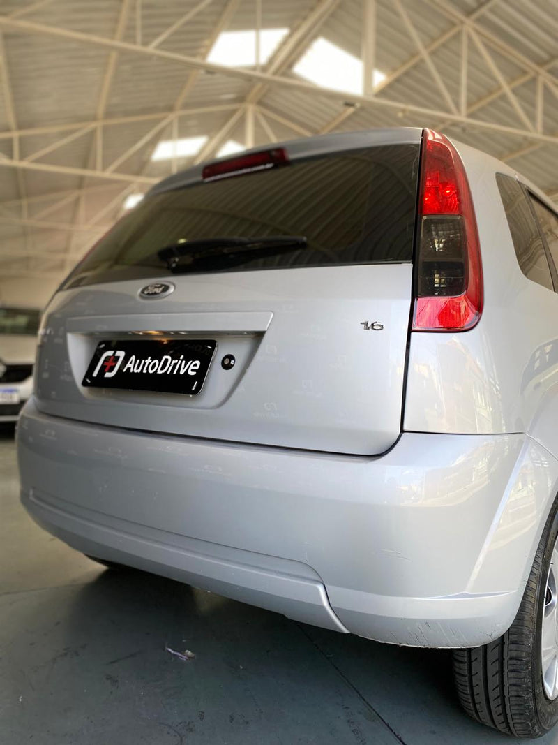 FORD FIESTA 1.6 MPI CLASS HATCH 8V FLEX 4P MANUAL