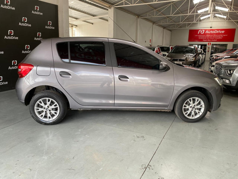 RENAULT SANDERO 1.0 12V SCE FLEX LIFE MANUAL
