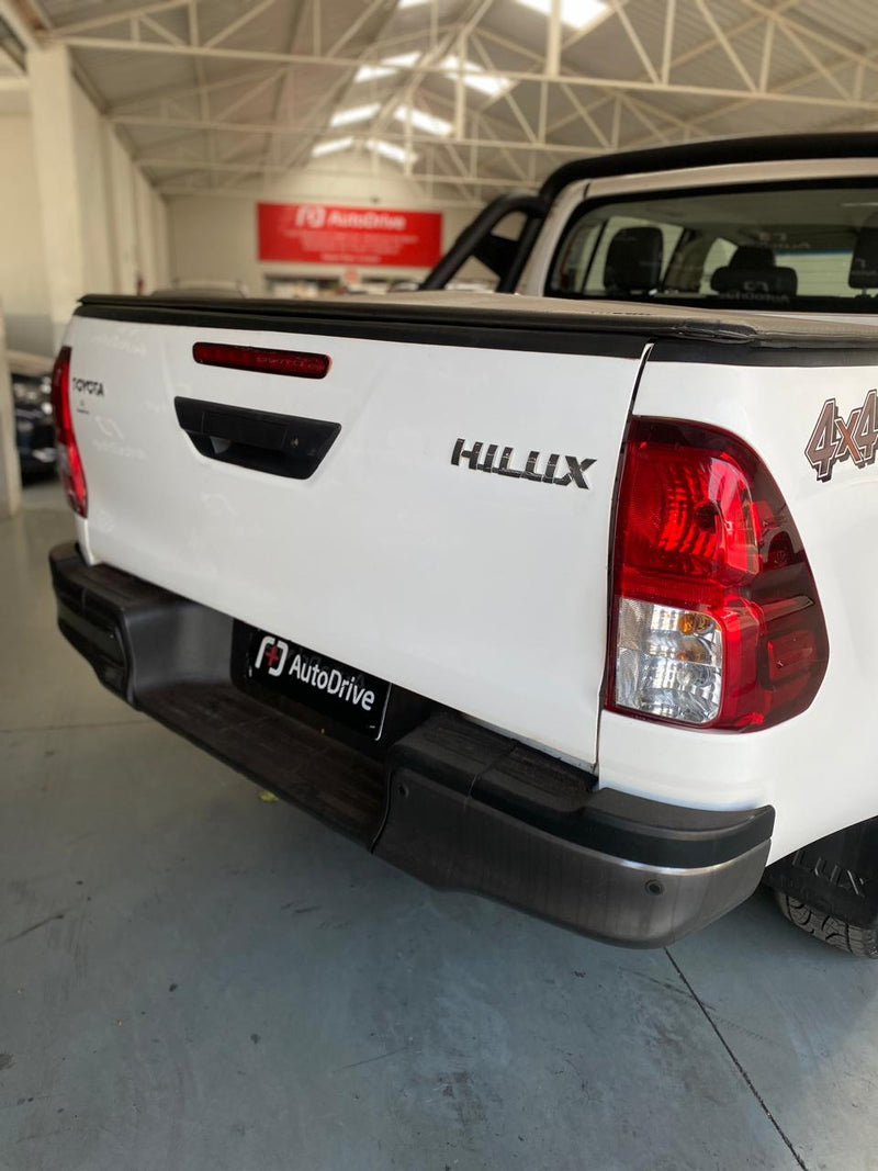 TOYOTA HILUX 2 2.8 D-4D TURBO DIESEL CD POWER PACK 4X4 MANUAL