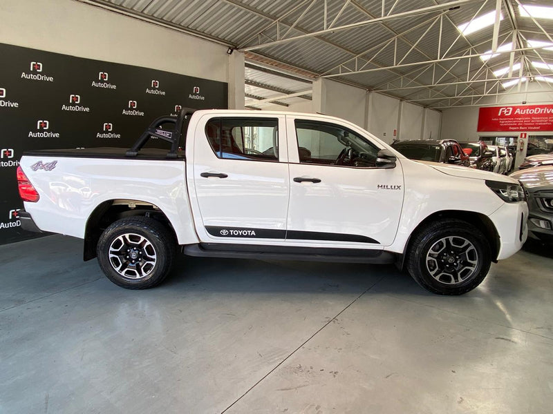 TOYOTA HILUX 2 2.8 D-4D TURBO DIESEL CD POWER PACK 4X4 MANUAL