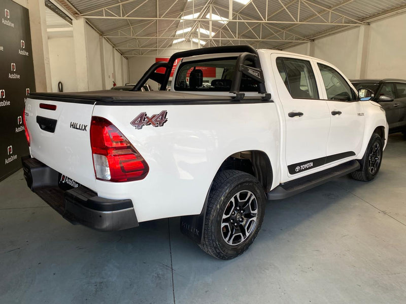 TOYOTA HILUX 2 2.8 D-4D TURBO DIESEL CD POWER PACK 4X4 MANUAL