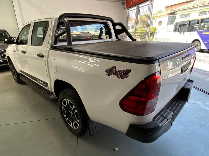 TOYOTA HILUX 2 2.8 D-4D TURBO DIESEL CD POWER PACK 4X4 MANUAL