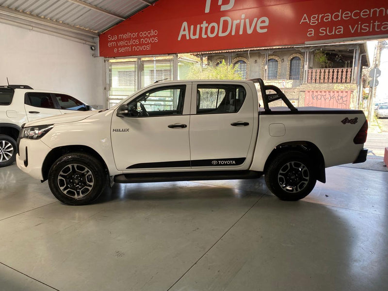 TOYOTA HILUX 2 2.8 D-4D TURBO DIESEL CD POWER PACK 4X4 MANUAL