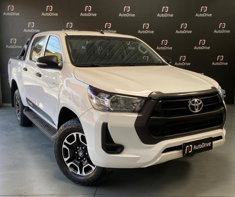 TOYOTA HILUX 2 2.8 D-4D TURBO DIESEL CD POWER PACK 4X4 MANUAL